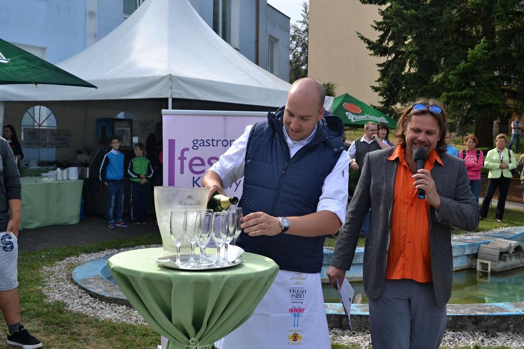 Hotel Rozvoj Klatovy Eksteriør bilde