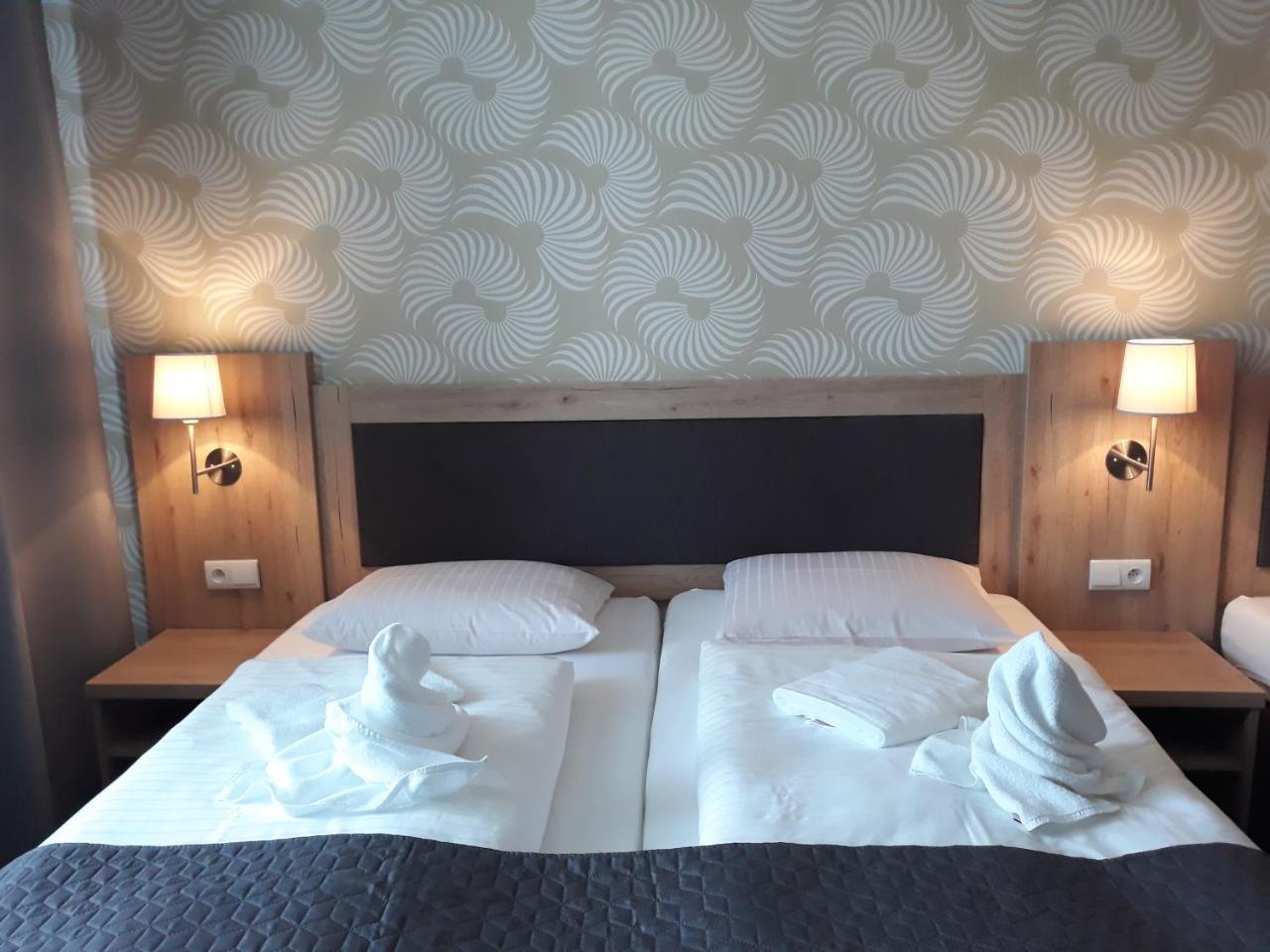 Hotel Rozvoj Klatovy Eksteriør bilde