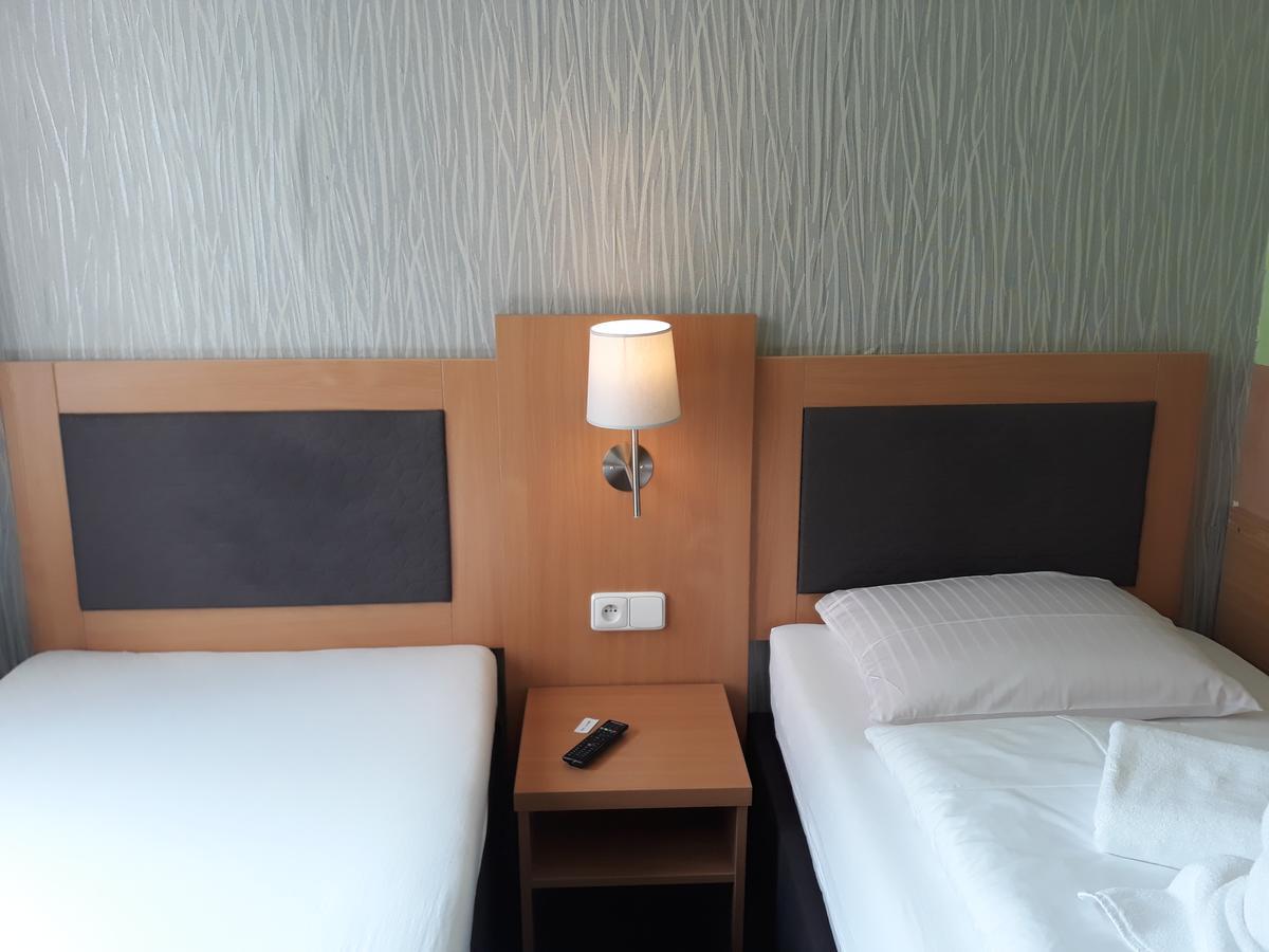 Hotel Rozvoj Klatovy Eksteriør bilde